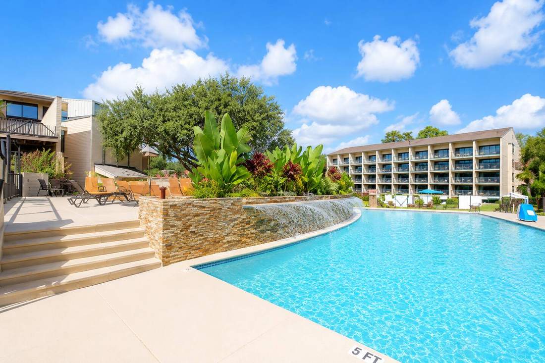 Island Club resort pool with sun deck